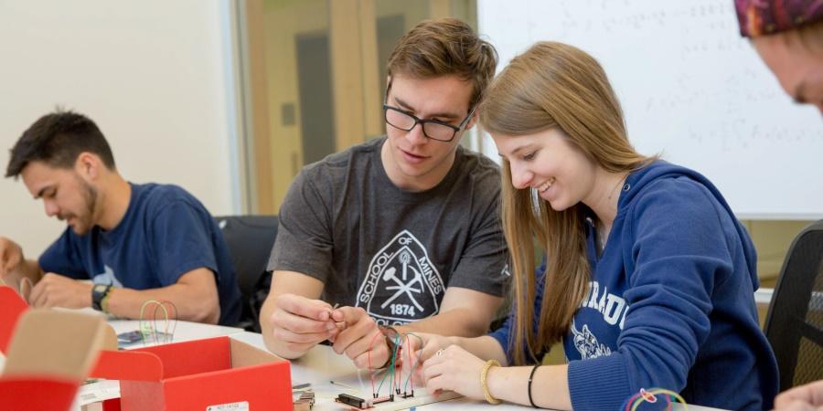 Colorado School of Mines Students Working Together on a Project